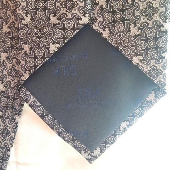 Bijoux Terner Handmade Silk Tie - Picture 2 of 5